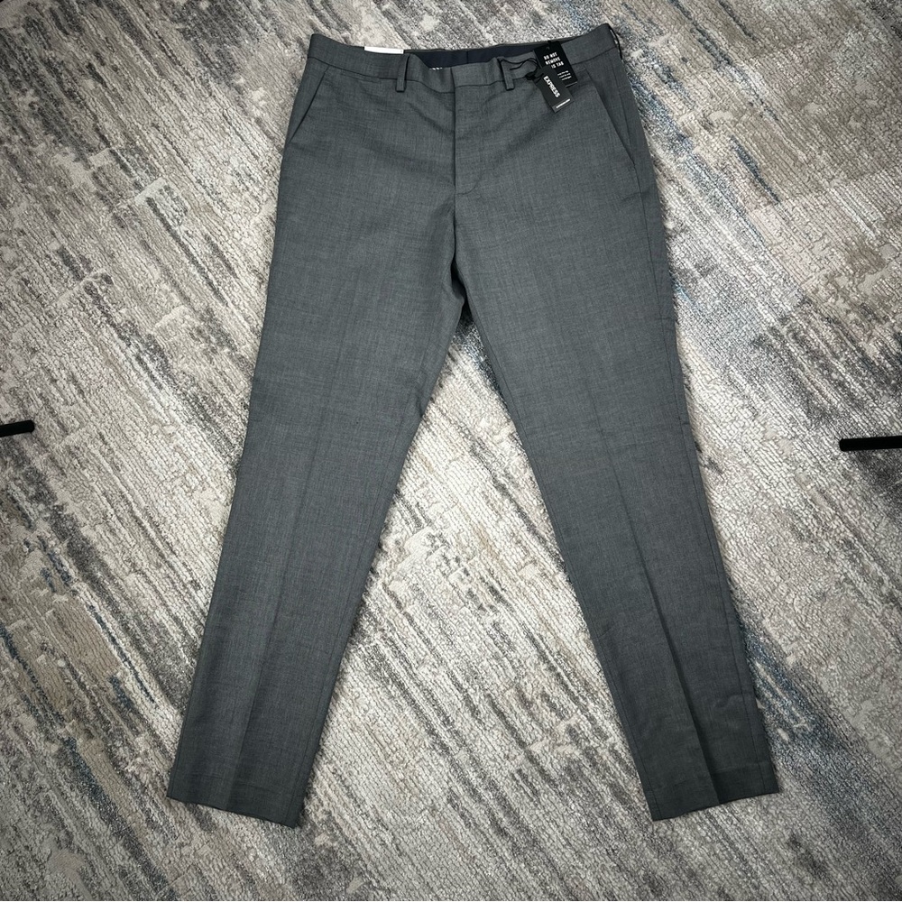 Express Gray Slacks Dress Pants Womens 31x32 Slim Fit NWT
